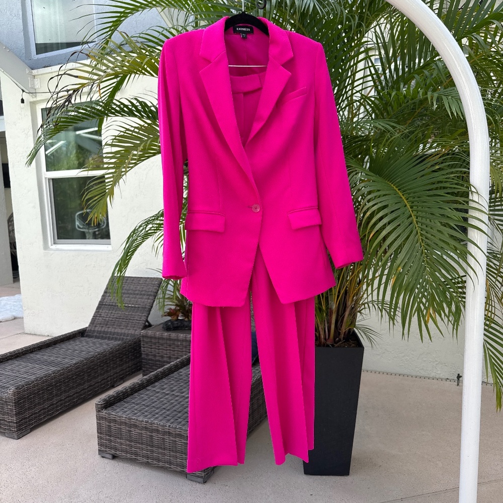 Suit